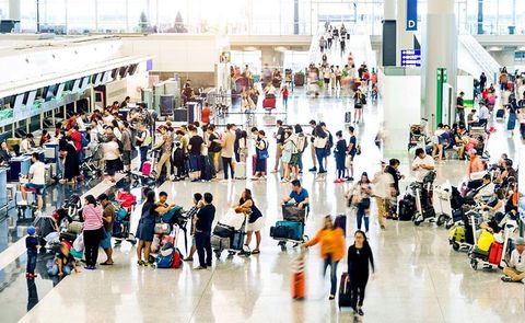 Airport Passenger Communication: Tips to Stay Ready When Flights Change